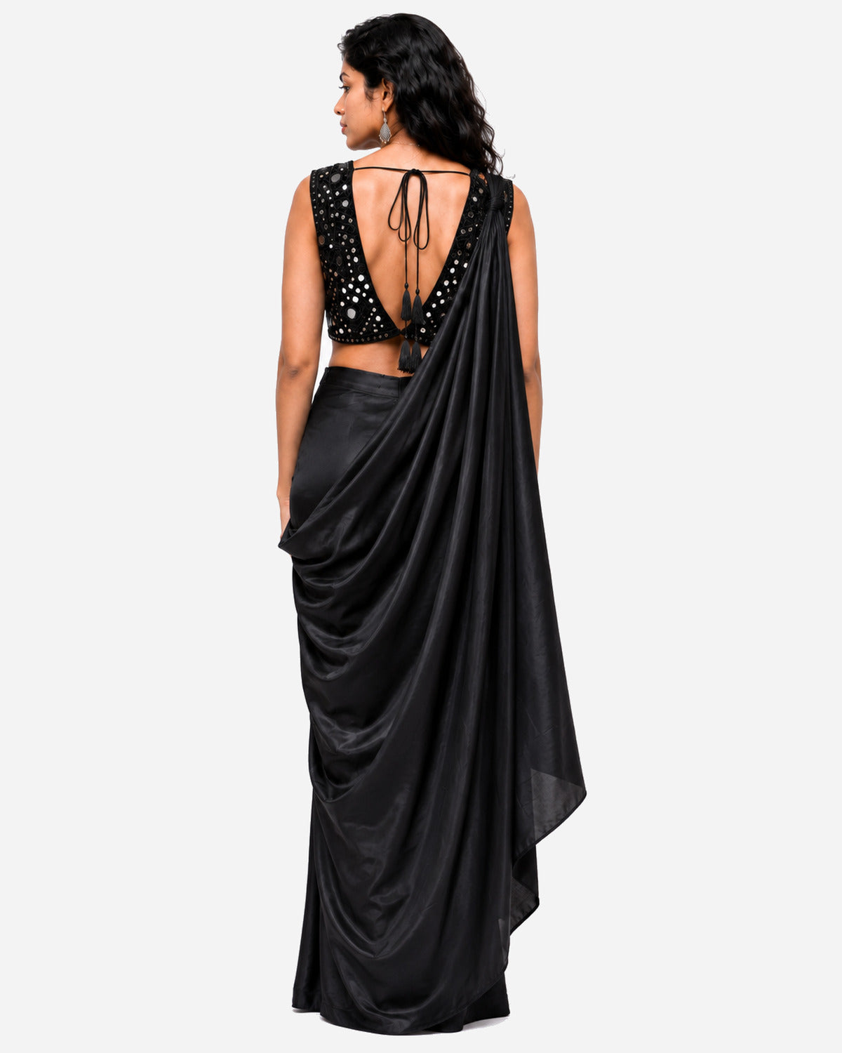 Black hand-embroidered silk skirt set with mirror work blouse, Aina Karée – view 3