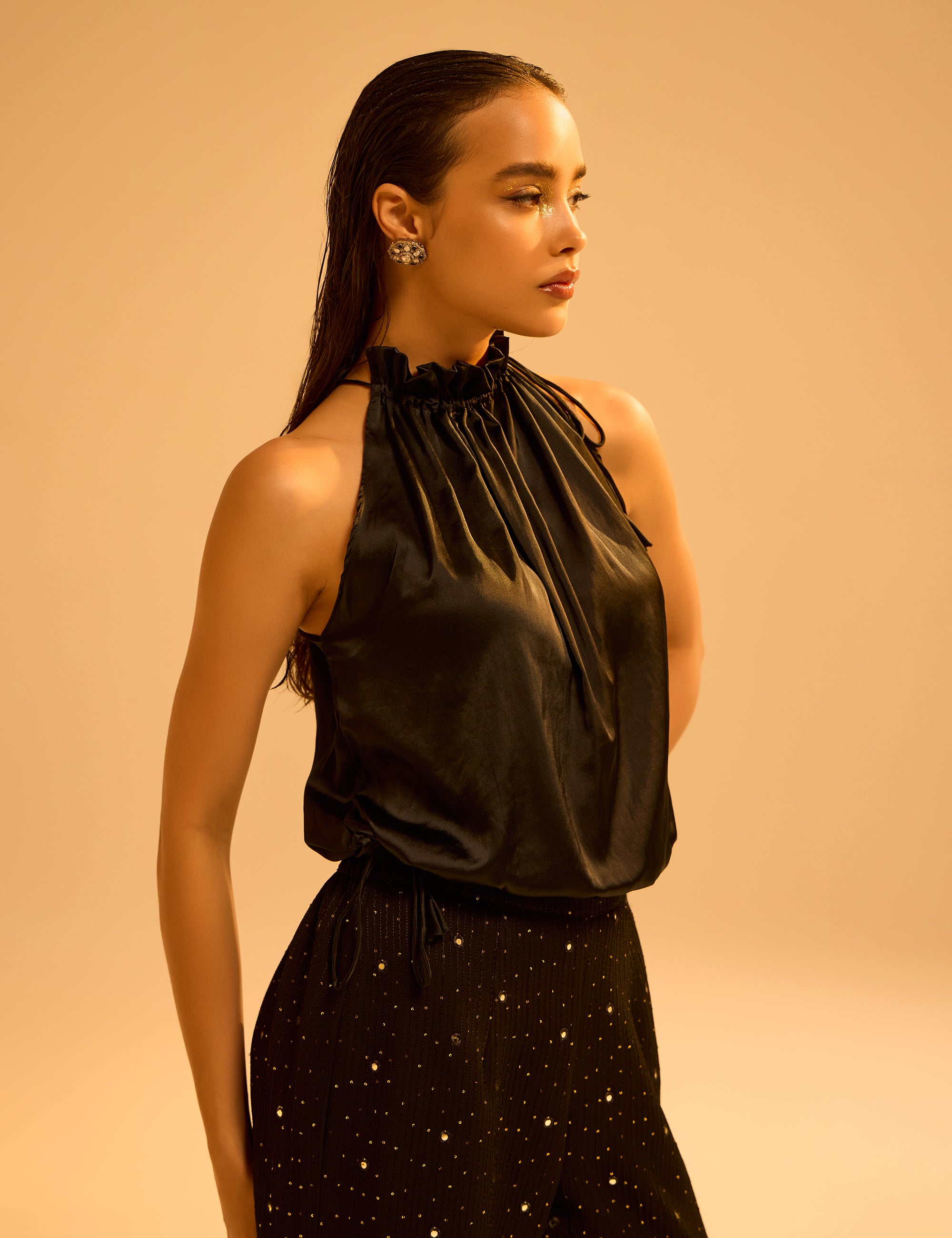 Black T-Shirt Top, view 2 – Aina Karée
